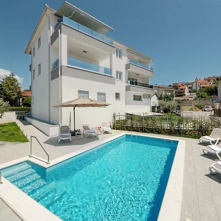 Viras Luxury Holiday Pula Extérieur photo