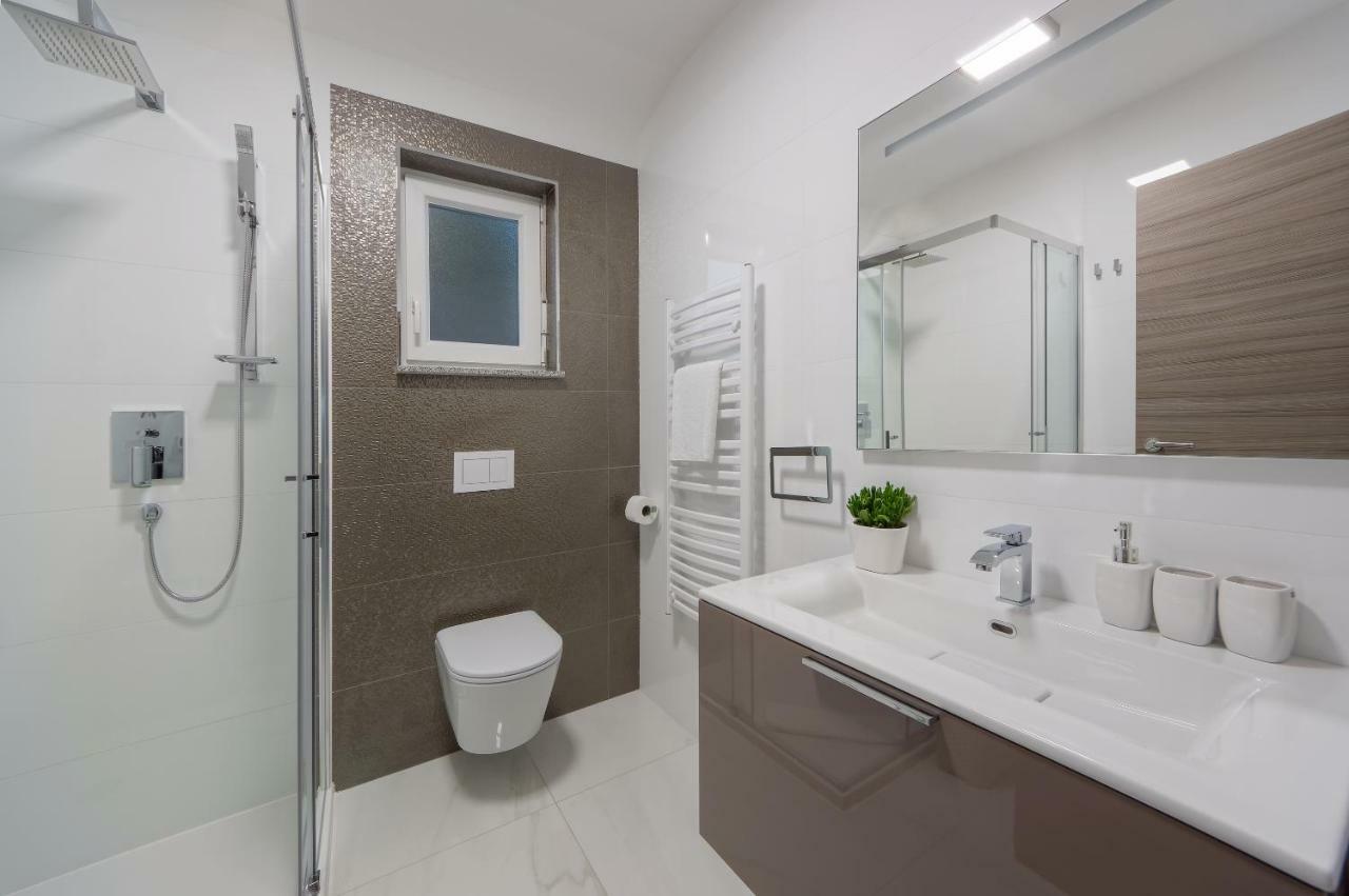 Viras Luxury Holiday Pula Extérieur photo