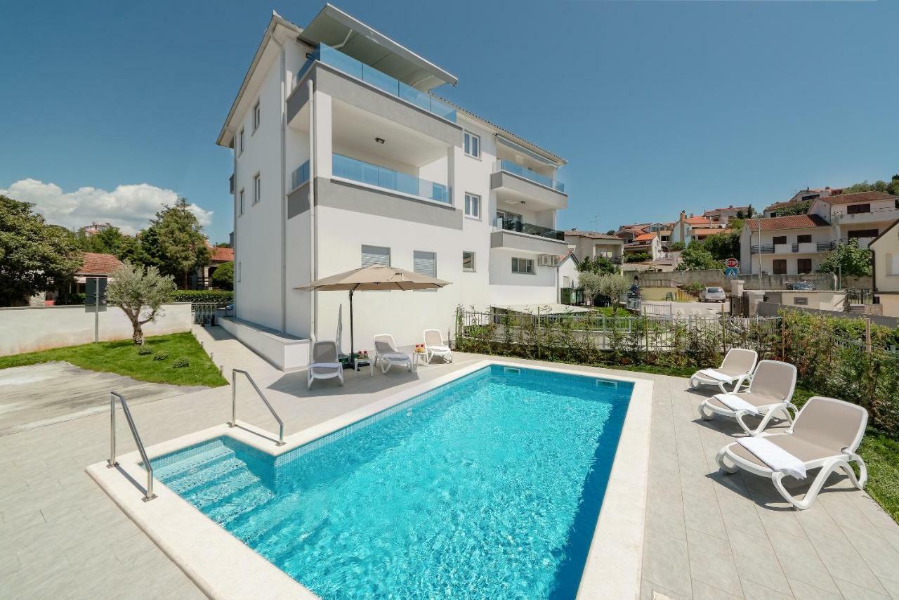 Viras Luxury Holiday Pula Extérieur photo